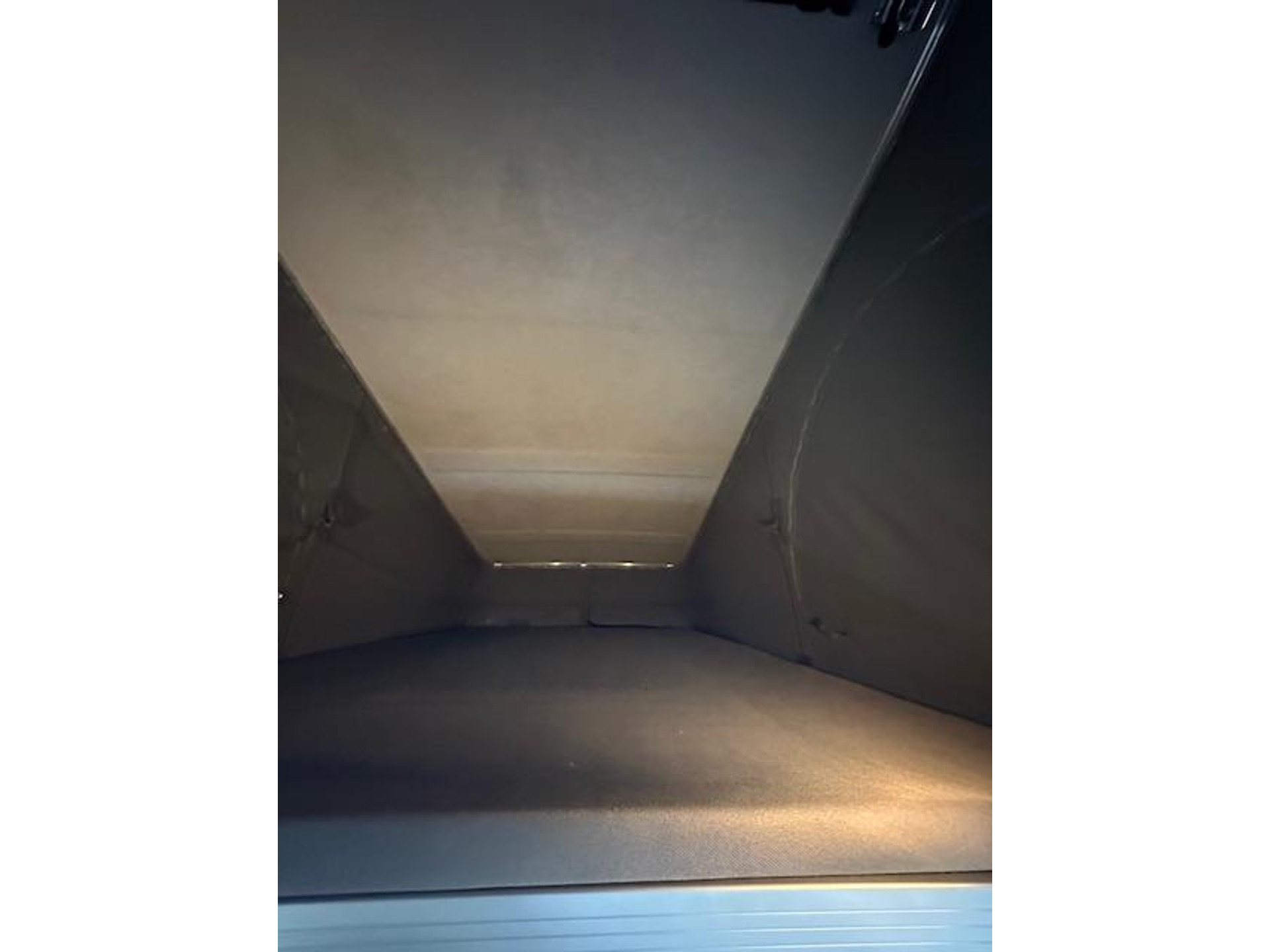 42186205-19.jpg